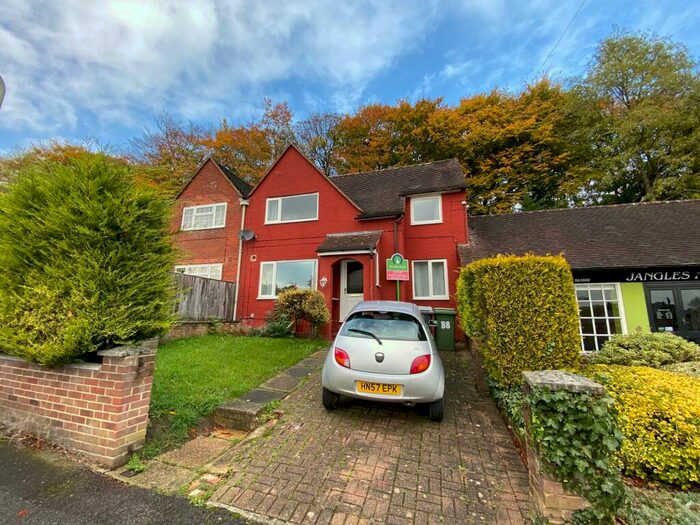 4 Bedroom Semi-Detached House To Rent In Cromwell Road, Winchester, SO22