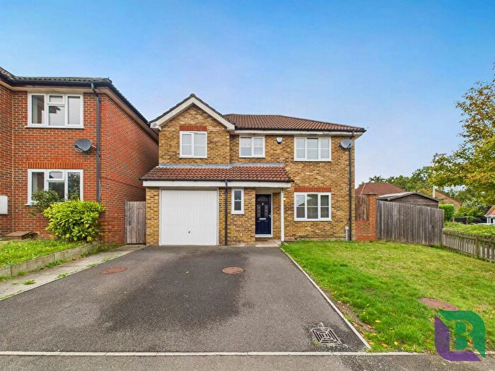 4 Bedroom Detached House For Sale In Cherrywood Rise, Ashford, TN25