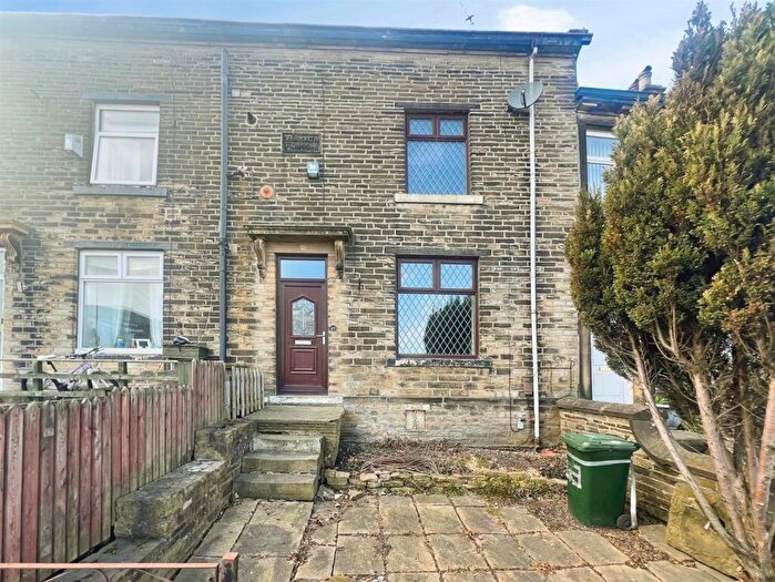 3 Bedroom Terraced House For Sale In Harrogate Road, Bradford, BD2