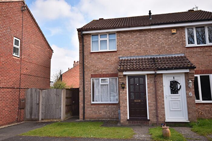 2 Bedroom Semi-Detached House To Rent In Linnet Way, Sleaford, NG34