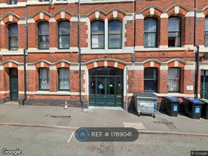 3 Bedroom Flat To Rent In Princess House, Birmingham, B18