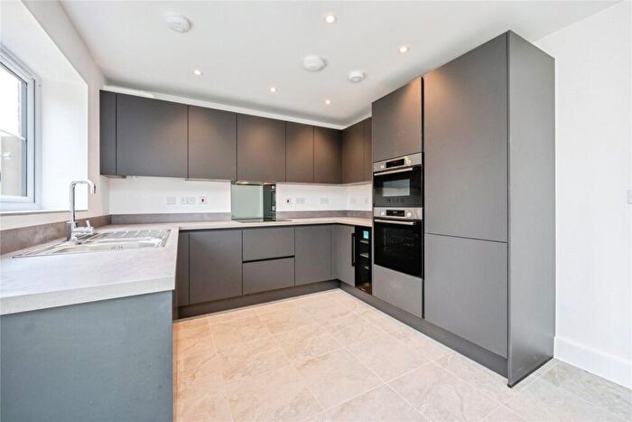 3 Bedroom Terraced House For Sale In Weavers Grange, London Road, Bozeat, NN29