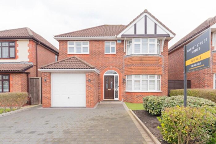 4 Bedroom Detached House For Sale In Glenham Close, CH47