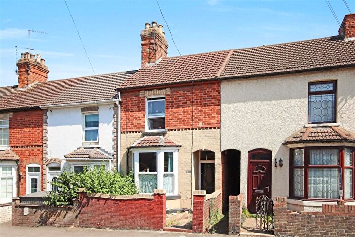 2 Bedroom Terraced House For Sale In , Cromwell Road, Rushden, NN10