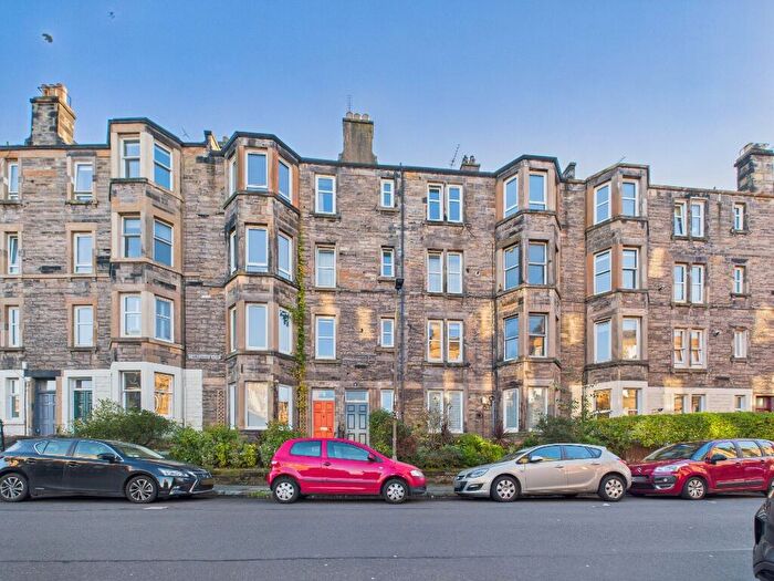 2 Bedroom Flat To Rent In Meadowbank Crescent, Meadowbank, Edinburgh, EH8
