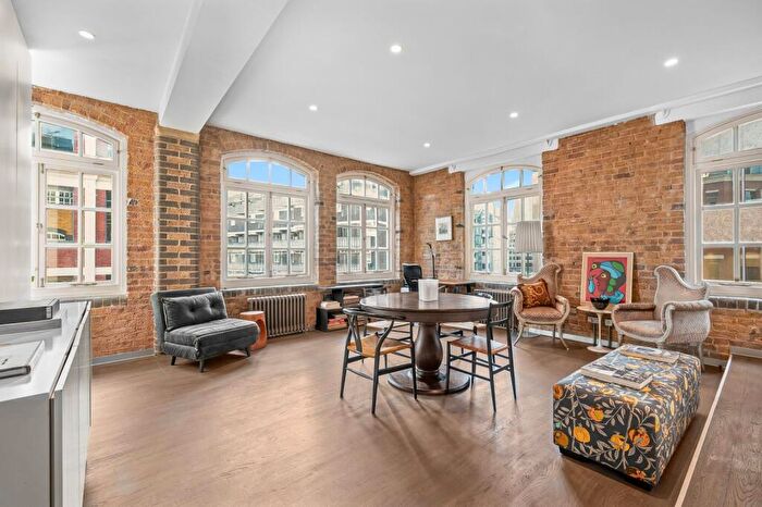 2 Bedroom Flat For Sale In Middlesex Street, Liverpool Street, E1
