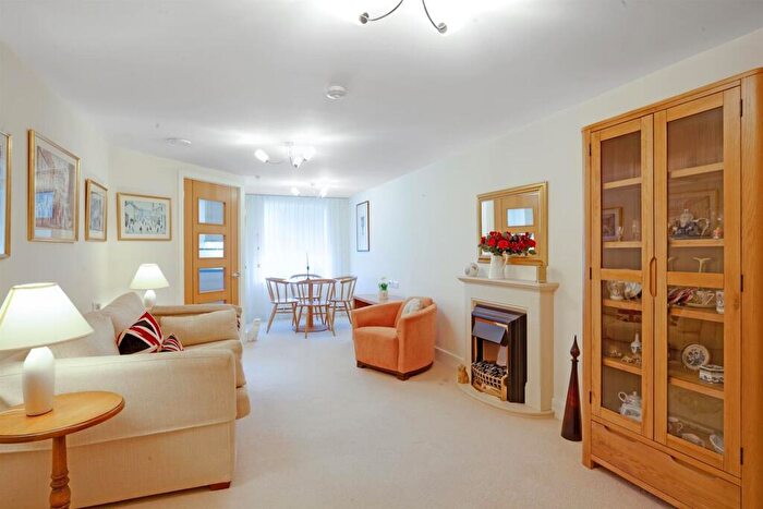 1 Bedroom Apartment For Sale In Weighbridge Court, High Street, Chipping Ongar, Essex, CM5