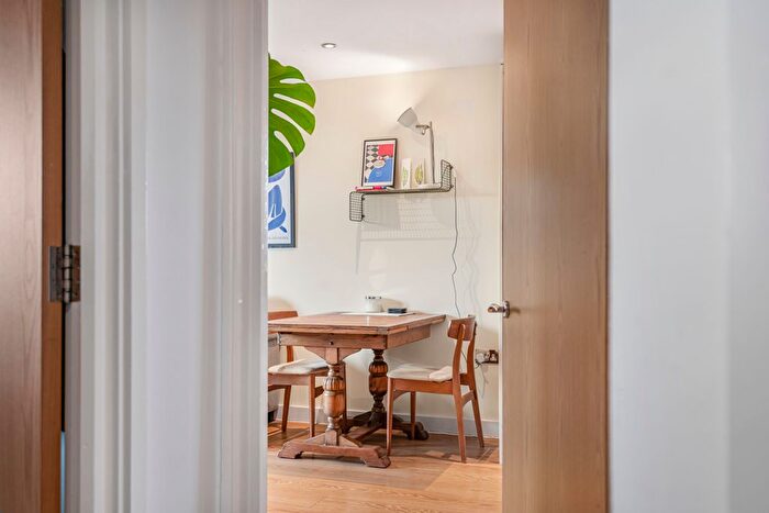 2 Bedroom Flat For Sale In Savoy Court, Savoy Road, Brislington, Bristol, BS4