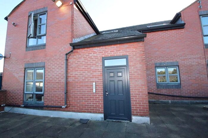 1 Bedroom Flat To Rent In Elizabeth Street, Heywood, OL10