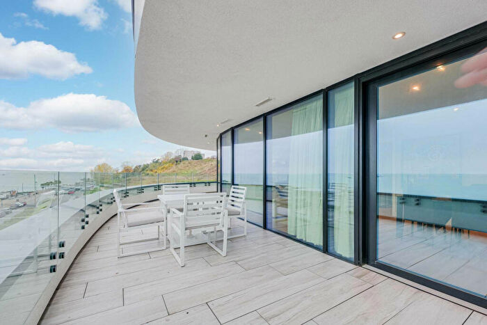 2 Bedroom Apartment For Sale In Clifftown Shore Western Esplanade, Southend-on-Sea, SS1