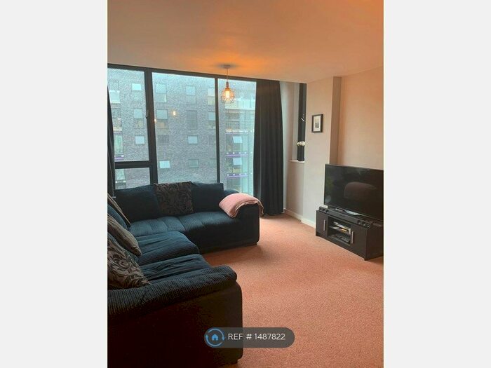 2 Bedroom Flat To Rent In Whitworth, Manchester, M3