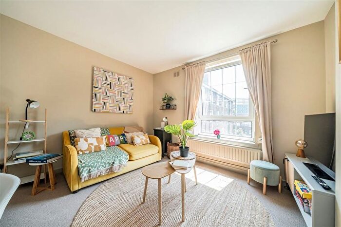 1 Bedroom Flat For Sale In Spelman Street, Shoreditch, E1
