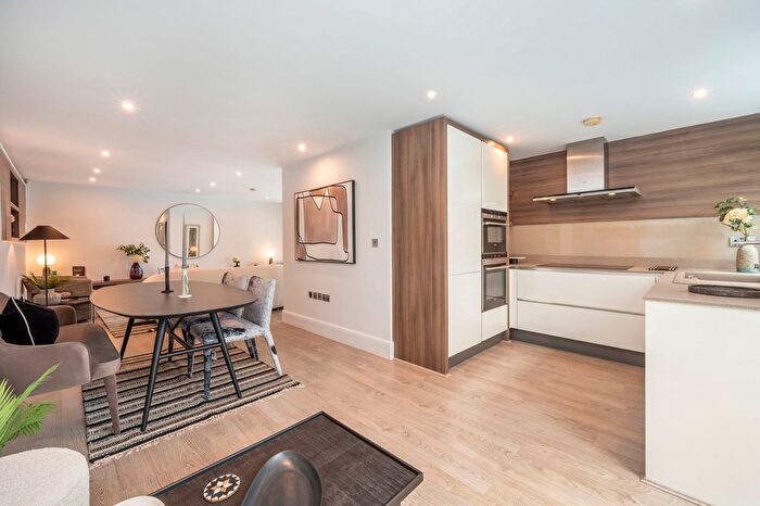 3 Bedroom Property To Rent In Whittlebury Mews East, Primrose Hill, NW1