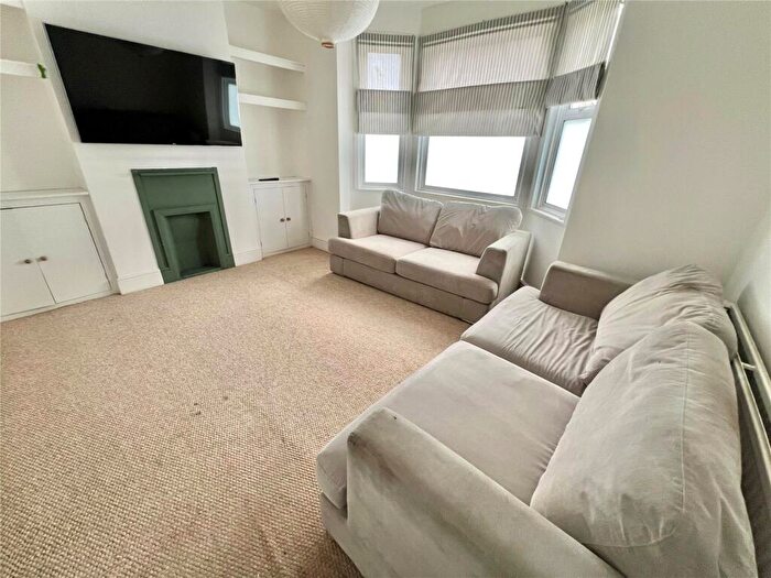 3 Bedroom Semi-Detached House To Rent In Broomfield Road, London, N13