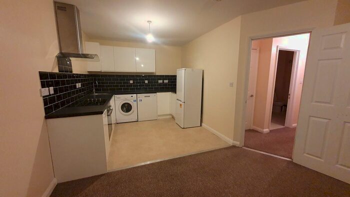 1 Bedroom Flat To Rent In St. Albans Road, Watford, WD17