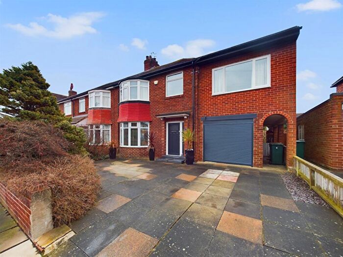 5 Bedroom Semi-Detached House For Sale In Rothley Way, Whitley Bay, NE26