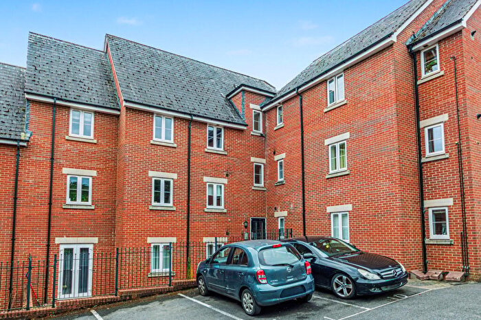 1 Bedroom Flat For Sale In Providence Court, Frome, BA11