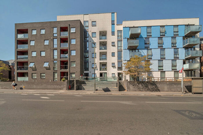 2 Bedroom Apartment For Sale In Homesdale Road, Bromley, BR2