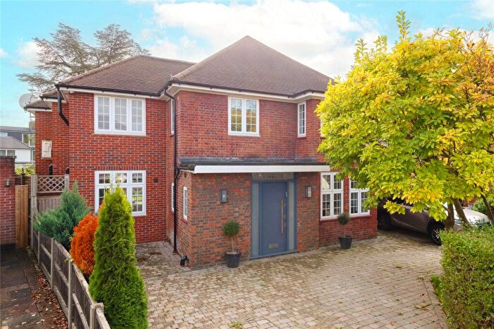 5 Bedroom Detached House For Sale In Mowbray Road, Edgware, HA8