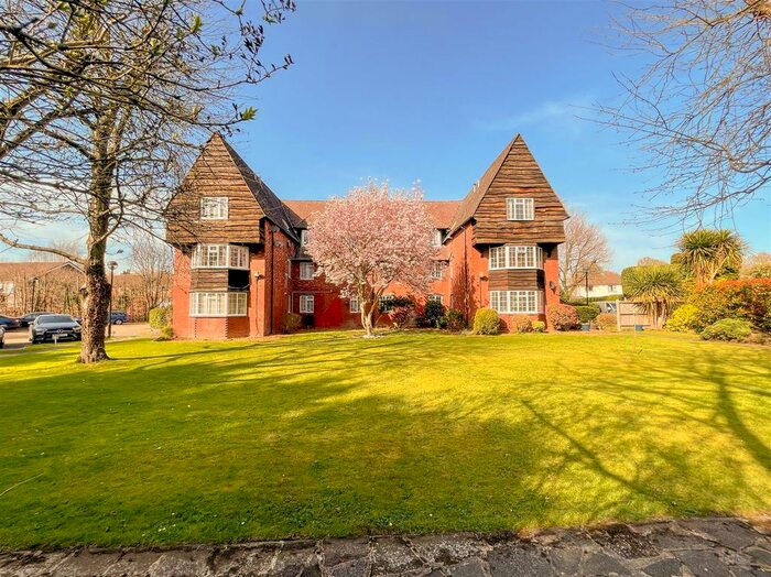 1 Bedroom Flat To Rent In Milton Road, Ickenham, UB10