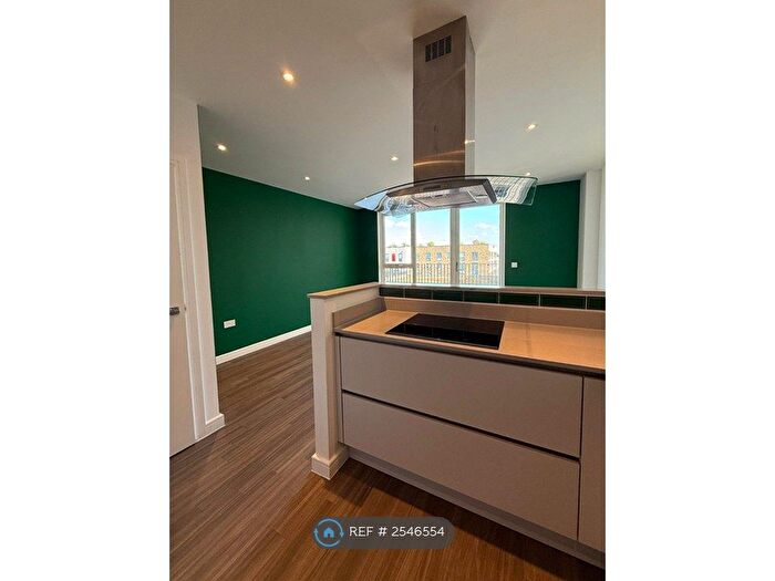 2 Bedroom Flat To Rent In Bollo Bridge Road, London, W3