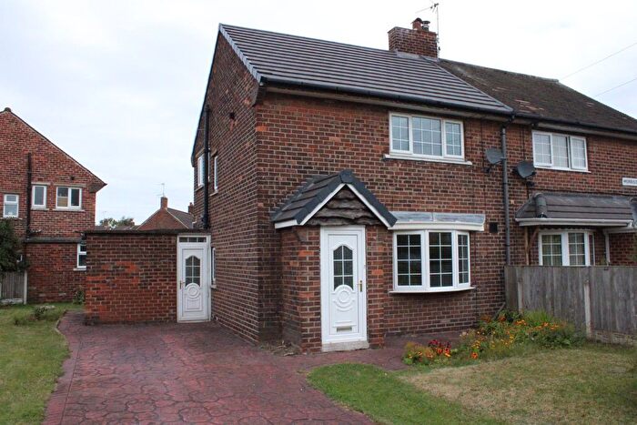 2 Bedroom Semi-Detached House To Rent In Morrison Drive, New Rossington, Doncaster, DN11