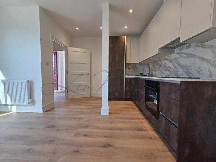 1 Bedroom Flat To Rent In Coronation Road, Basingstoke, RG21