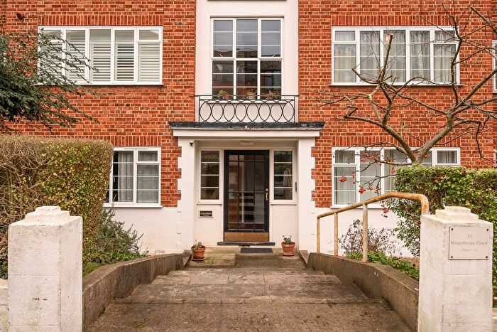 3 Bedroom Flat For Sale In Raymond Road, London, SW19