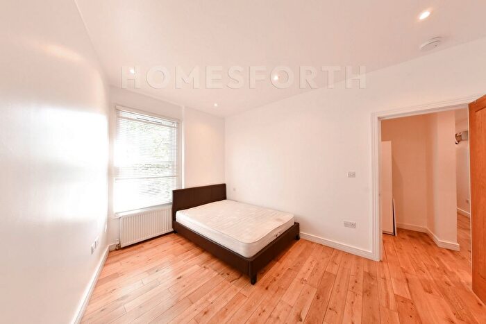 1 Bedroom Flat To Rent In High Street, Acton, W3