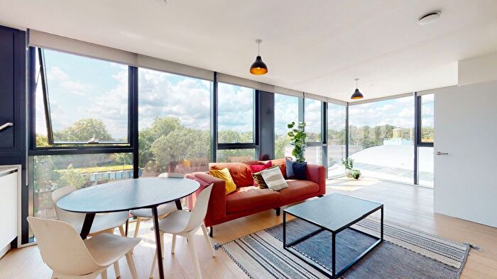 1 Bedroom Flat To Rent In Highgate Hill, London, N19