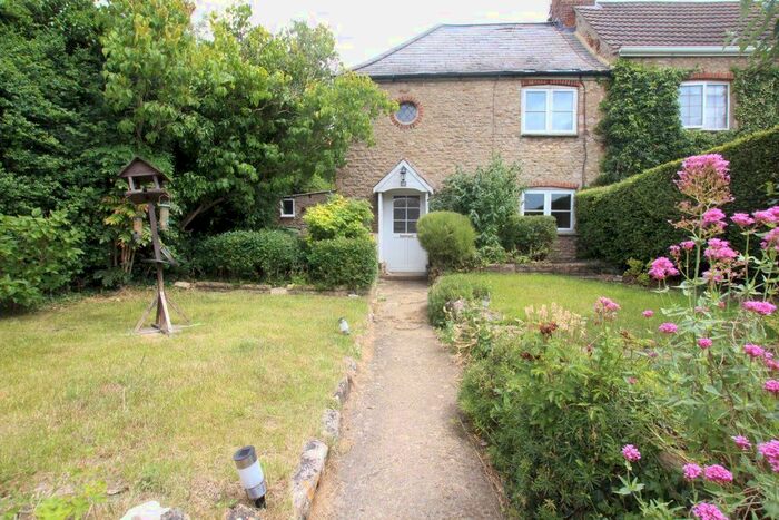 3 Bedroom Cottage To Rent In Trenchard Road, Stanton Fitzwarren, Swindon, SN6