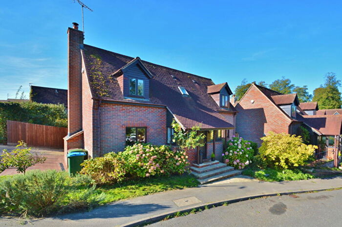 4 Bedroom Detached House For Sale In The Lawns, Brill, HP18