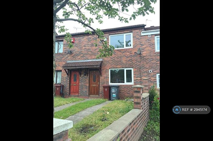 2 Bedroom Semi-Detached House To Rent In Chime Bank, Manchester, M8
