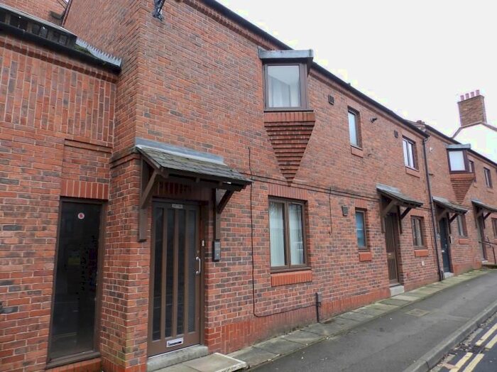 1 Bedroom Flat To Rent In Trinity Lane, York, YO1