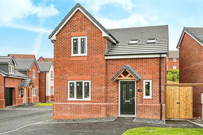 3 Bedroom Detached House For Sale In Brick Kiln Way, Dudley, DY3