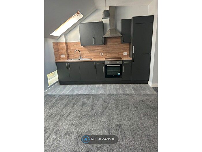 1 Bedroom Flat To Rent In Park View, Bramley, Leeds, LS13