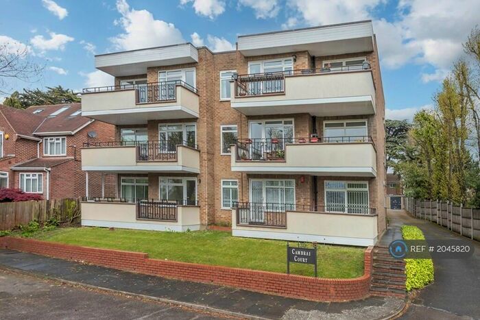 1 Bedroom Flat To Rent In Cambrai Court, London, N13