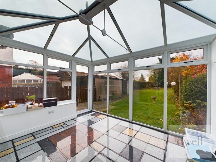 4 Bedroom Semi-Detached House To Rent In Otley Old Road, Cookridge, Leeds, LS16