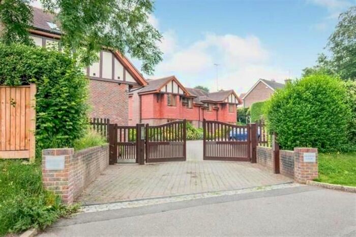 2 Bedroom Flat To Rent In Denmans Lane, Lindfield, Haywards Heath, RH16