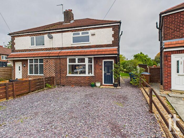 3 Bedroom Semi-Detached House For Sale In Walden Crescent, Hazel Grove, Stockport, SK7