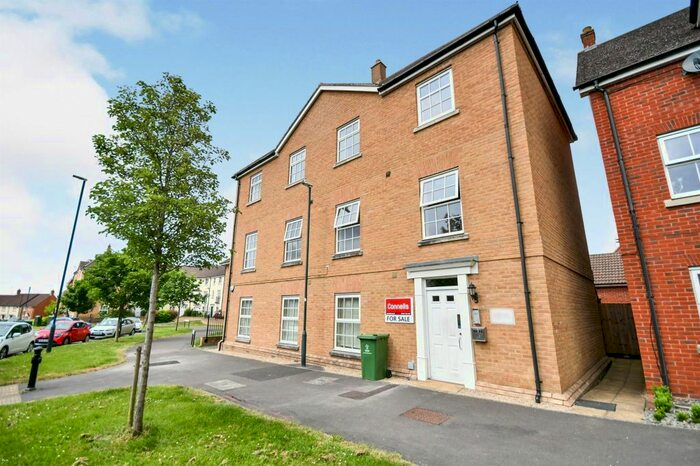 2 Bedroom Flat To Rent In Addinsell Road, Swindon, SN25