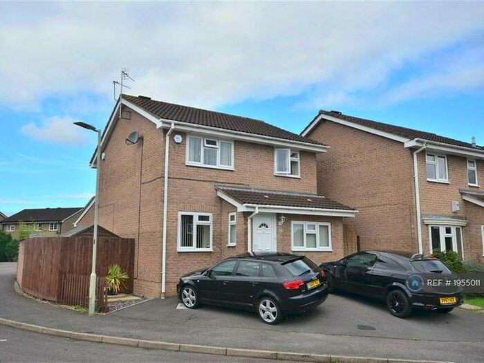 3 Bedroom Detached House To Rent In Roman Road, Gloucester, GL4