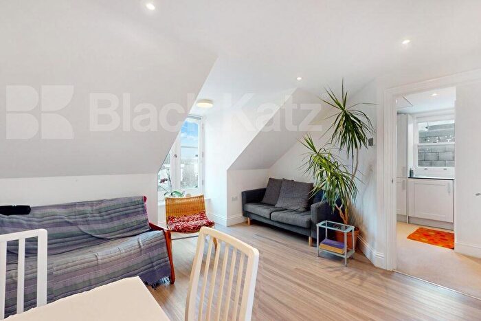 1 Bedroom Flat To Rent In Stroud Green Road, Finsbury Park, N4