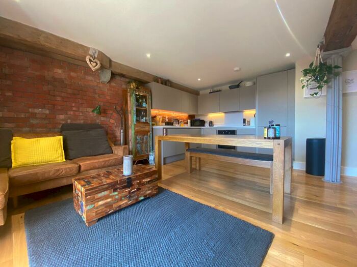 2 Bedroom Apartment To Rent In Huller & Cheese, Redcliff Backs, Bristol City Centre, BS1