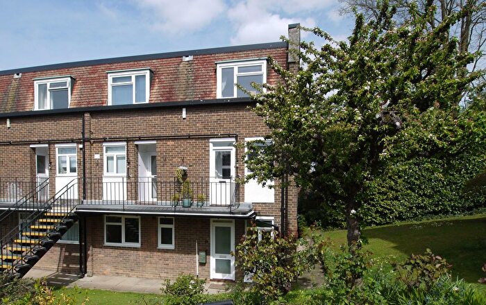 2 Bedroom Property For Sale In Knotts Place, Sevenoaks, TN13