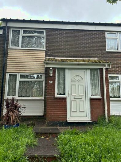 5 Bedroom House To Rent In Vincent Drive, Birmingham, B15