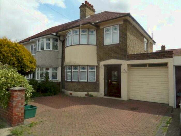 3 Bedroom Property To Rent In Teignmouth Road, Welling, DA16