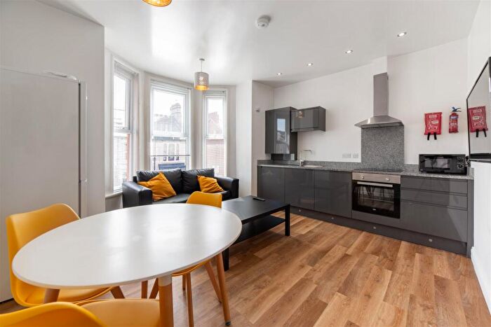 2 Bedroom Apartment To Rent In £pppw, Queens Road, Jesmond, Newcastle Upon Tyne, NE2