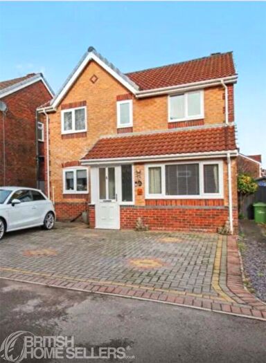 4 Bedroom Detached House For Sale In Gwaun Y Cwrt, Caerphilly, CF83