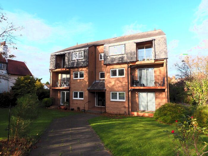 2 Bedroom Flat To Rent In Dirleton Avenue, North Berwick, EH39
